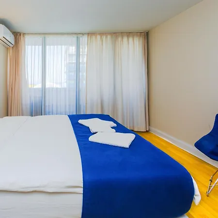 Downtown Centre In Batumi Aparthotel Orbi City Exterior photo